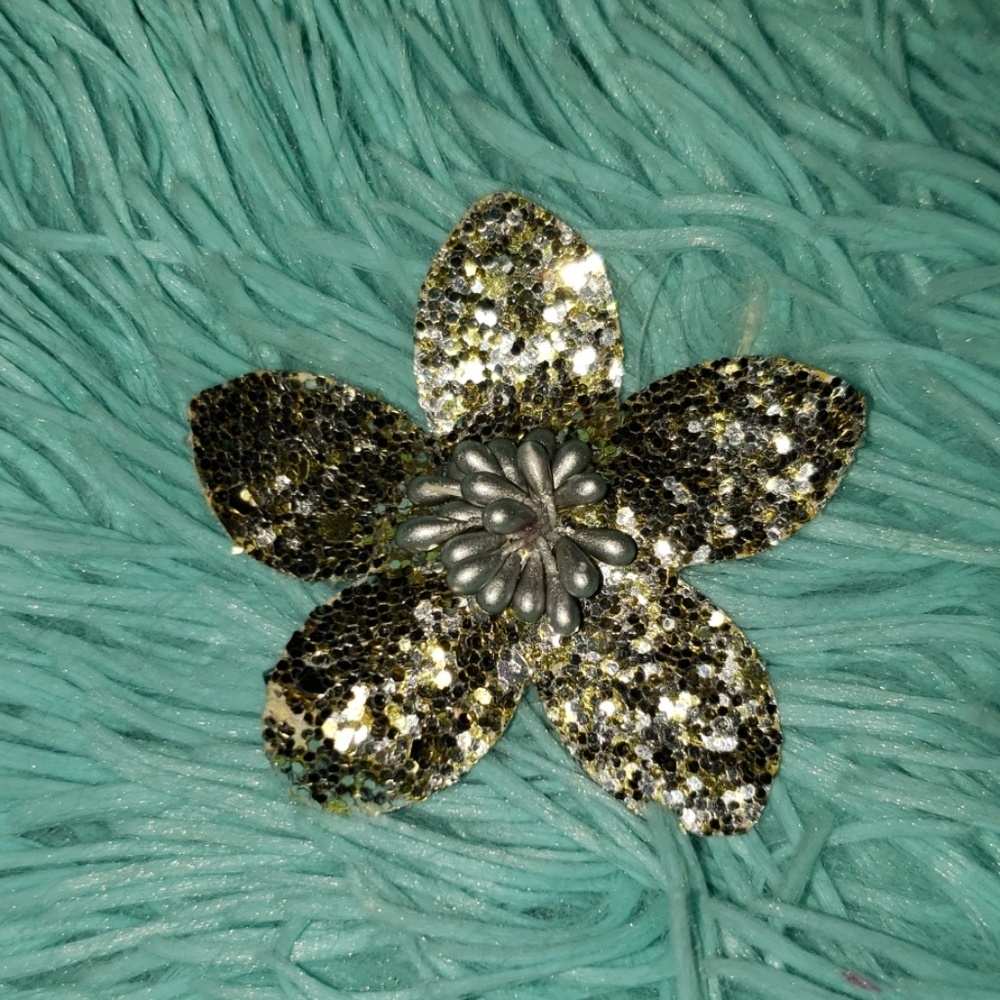 Hair bow